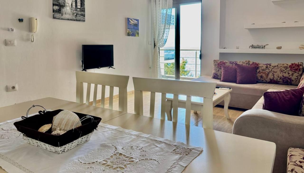4 Seasons Sea View Apartment Sarandë Exterior foto